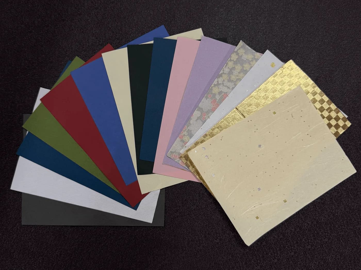 長谷部紙器店の製作風景 2